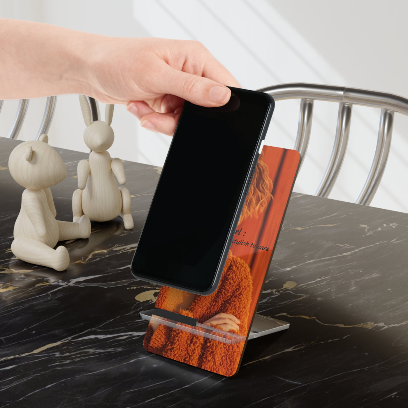 Stylish Phone Stand for Girls - Cute Desk Accessory - Picknmore