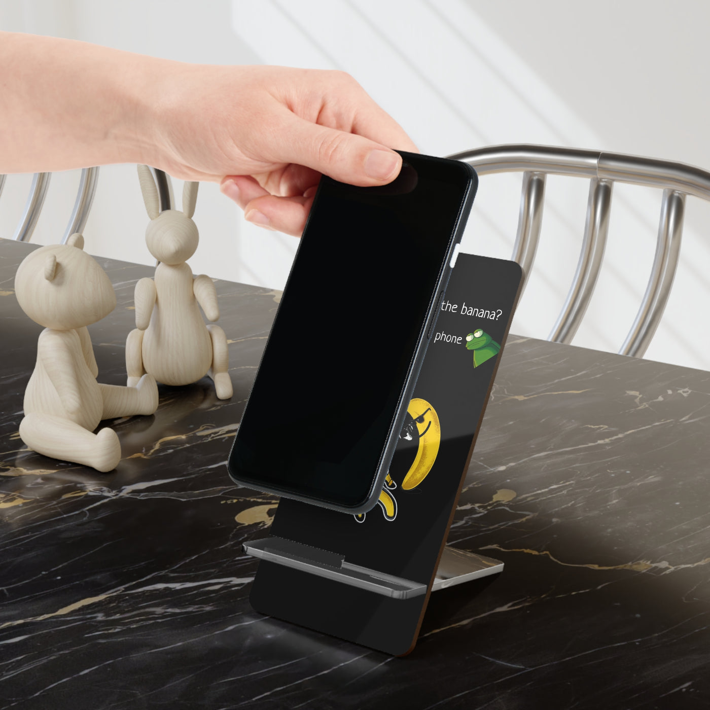 Banana Humor Phone Stand - Funny Desk Organizer Gift - Picknmore